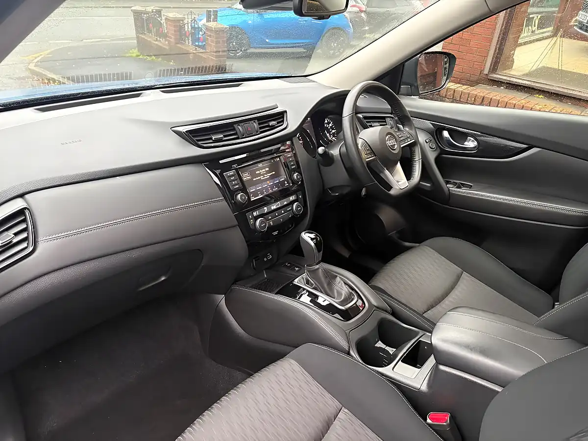 Used 2020 Nissan X-Trail Acenta Premium Blue - Interior and Exterior details 11