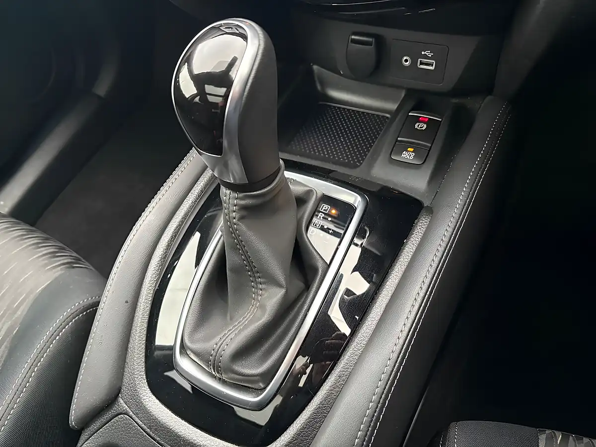Used 2020 Nissan X-Trail Acenta Premium Blue - Interior and Exterior details 15