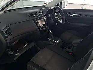 Used 2020 Nissan X-Trail Acenta Premium Storm White - Interior and Exterior details 8