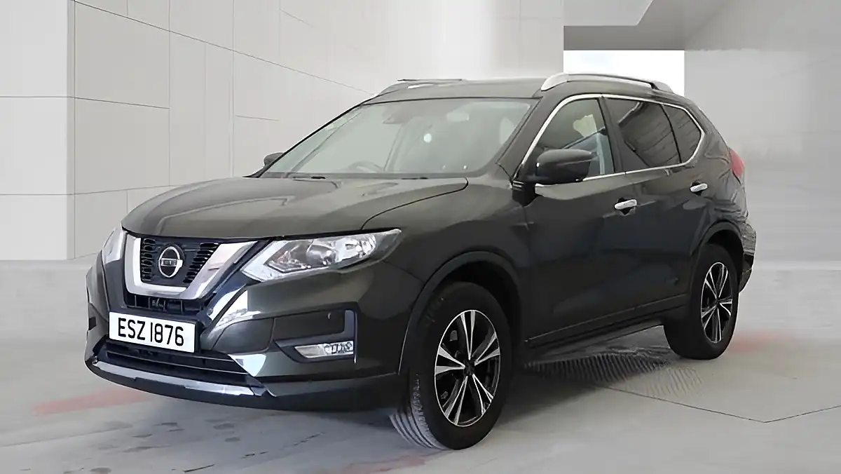 Used 2020 Nissan X-Trail N-Connecta Green - Interior and Exterior details 2