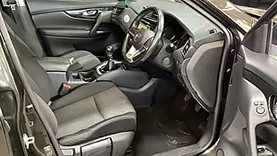 Used 2020 Nissan X-Trail N-Connecta Green - Interior and Exterior details 3