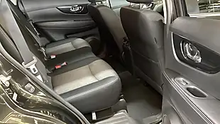 Used 2020 Nissan X-Trail N-Connecta Green - Interior and Exterior details 5