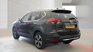 Used 2020 Nissan X-Trail N-Connecta Green - Interior and Exterior details 7