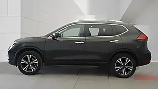 Used 2020 Nissan X-Trail N-Connecta Green - Interior and Exterior details 9