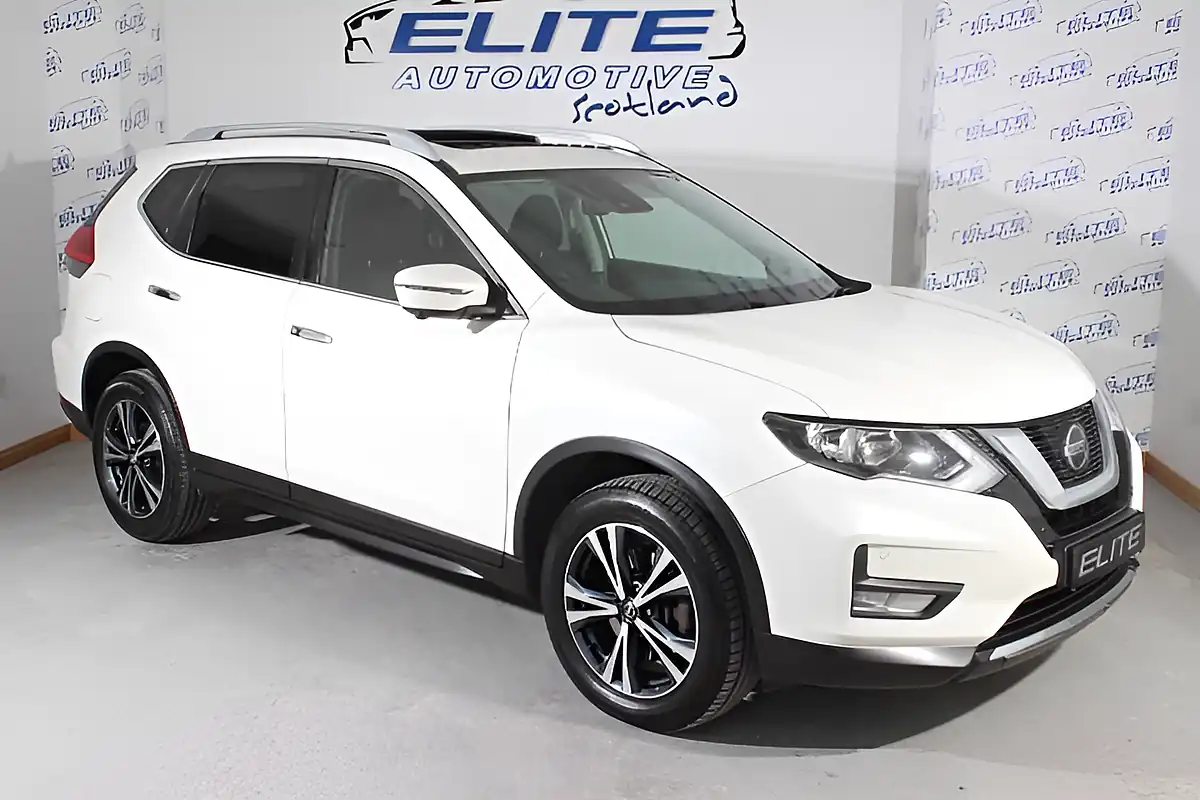 Used 2020 Nissan X-Trail N-Connecta Storm White - Interior and Exterior details 4