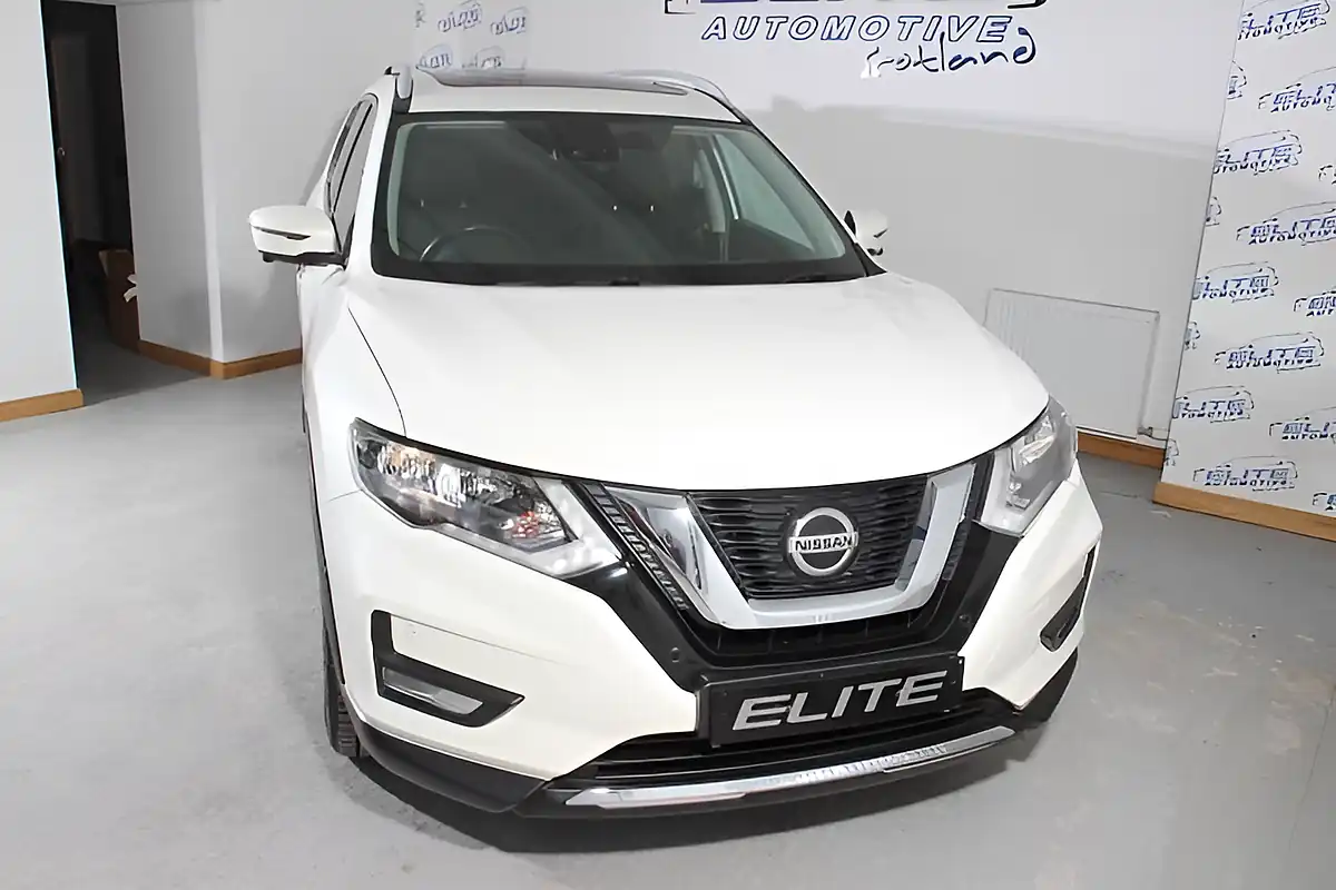 Used 2020 Nissan X-Trail N-Connecta Storm White - Interior and Exterior details 8