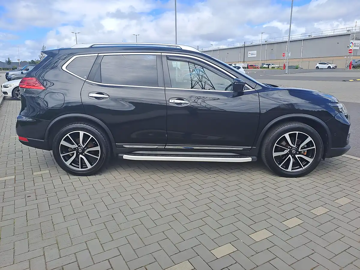 Used 2020 Nissan X-Trail Tekna Black - Interior and Exterior details 16