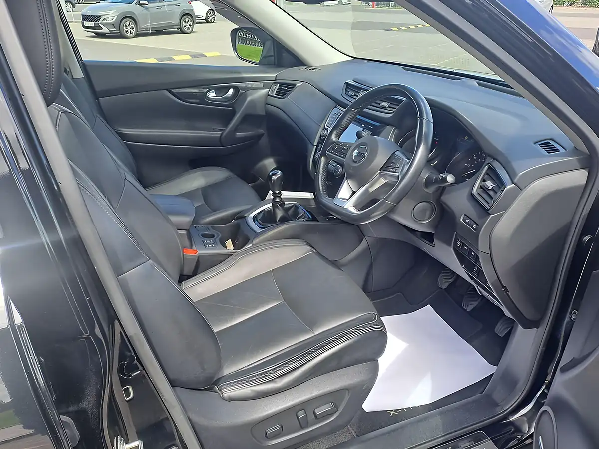 Used 2020 Nissan X-Trail Tekna Black - Interior and Exterior details 2