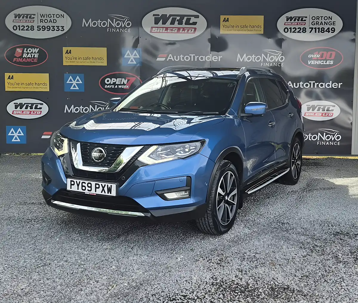 Used 2020 Nissan X-Trail Tekna Blue - Front View