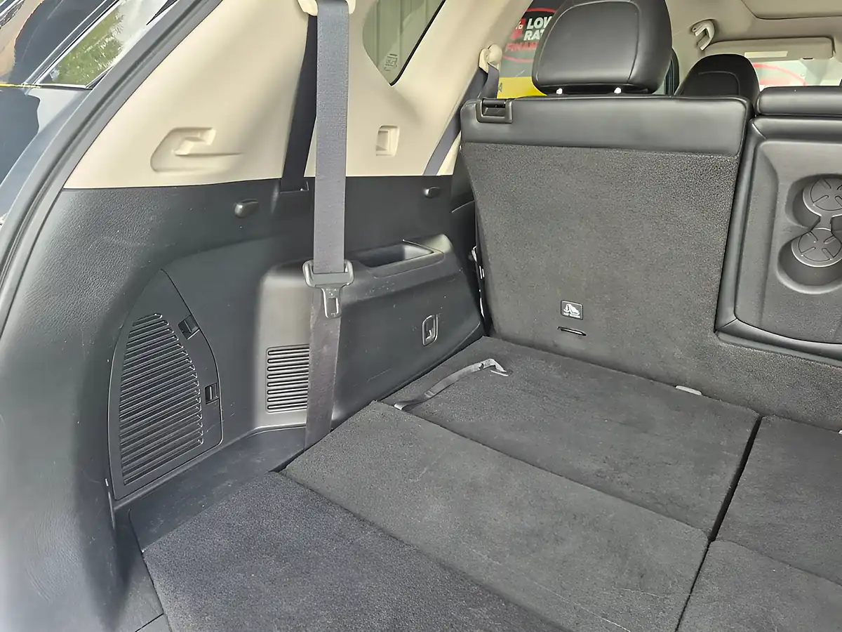 Used 2020 Nissan X-Trail Tekna Blue - Interior and Exterior details 12