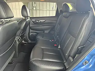 Used 2020 Nissan X-Trail Tekna Blue - Interior and Exterior details 17