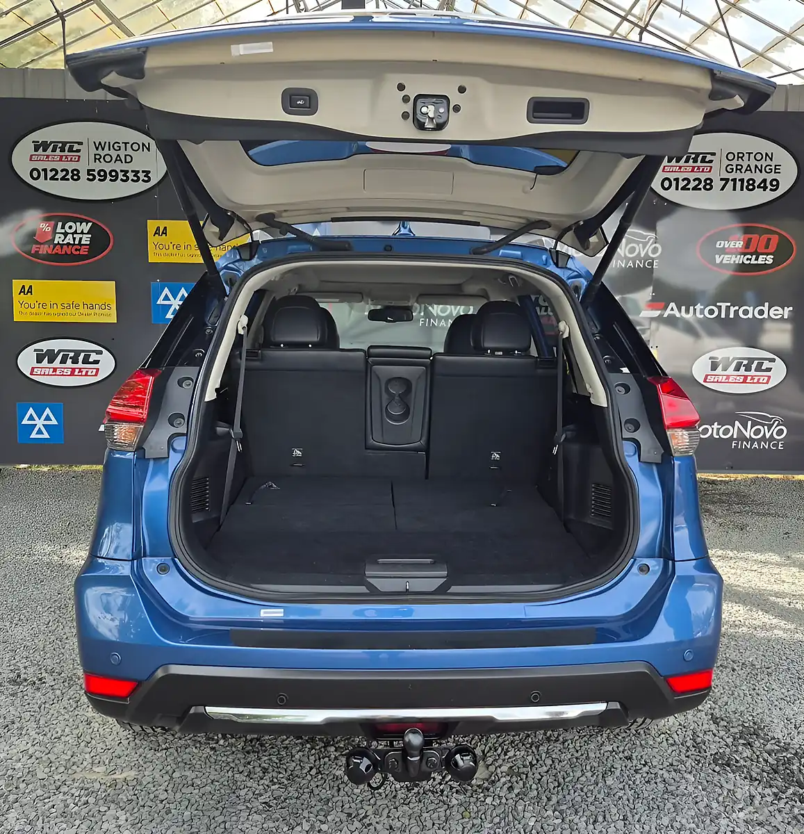 Used 2020 Nissan X-Trail Tekna Blue - Interior and Exterior details 9