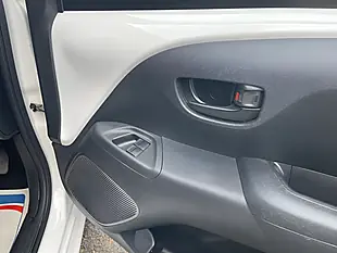 Used 2020 Peugeot 108 Active White - Interior and Exterior details 11