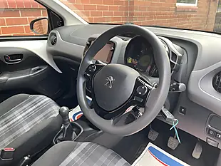 Used 2020 Peugeot 108 Active White - Interior and Exterior details 4