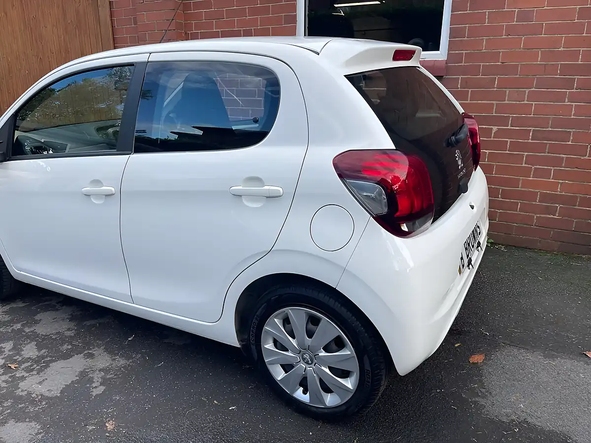 Used 2020 Peugeot 108 Active White - Interior and Exterior details 9