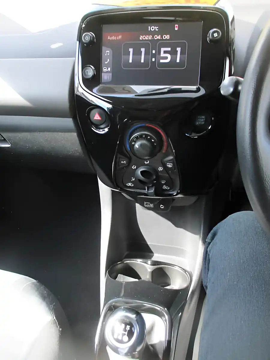 Used 2020 Peugeot 108 Allure Black - Interior and Exterior details 10