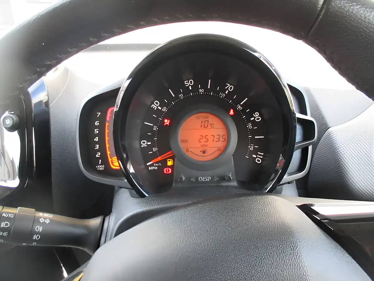 Used 2020 Peugeot 108 Allure Black - Interior and Exterior details 9