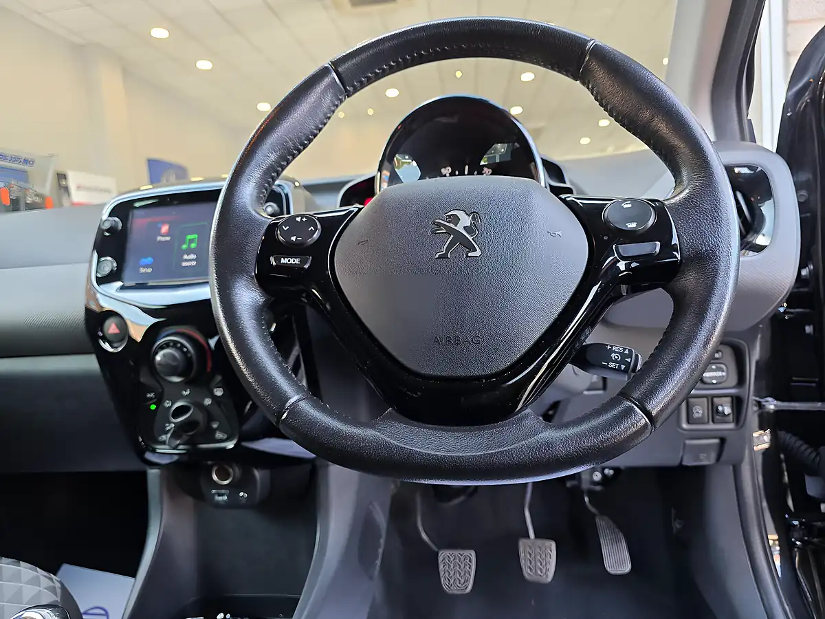 Used 2020 Peugeot 108 Allure Black - Interior and Exterior details 15