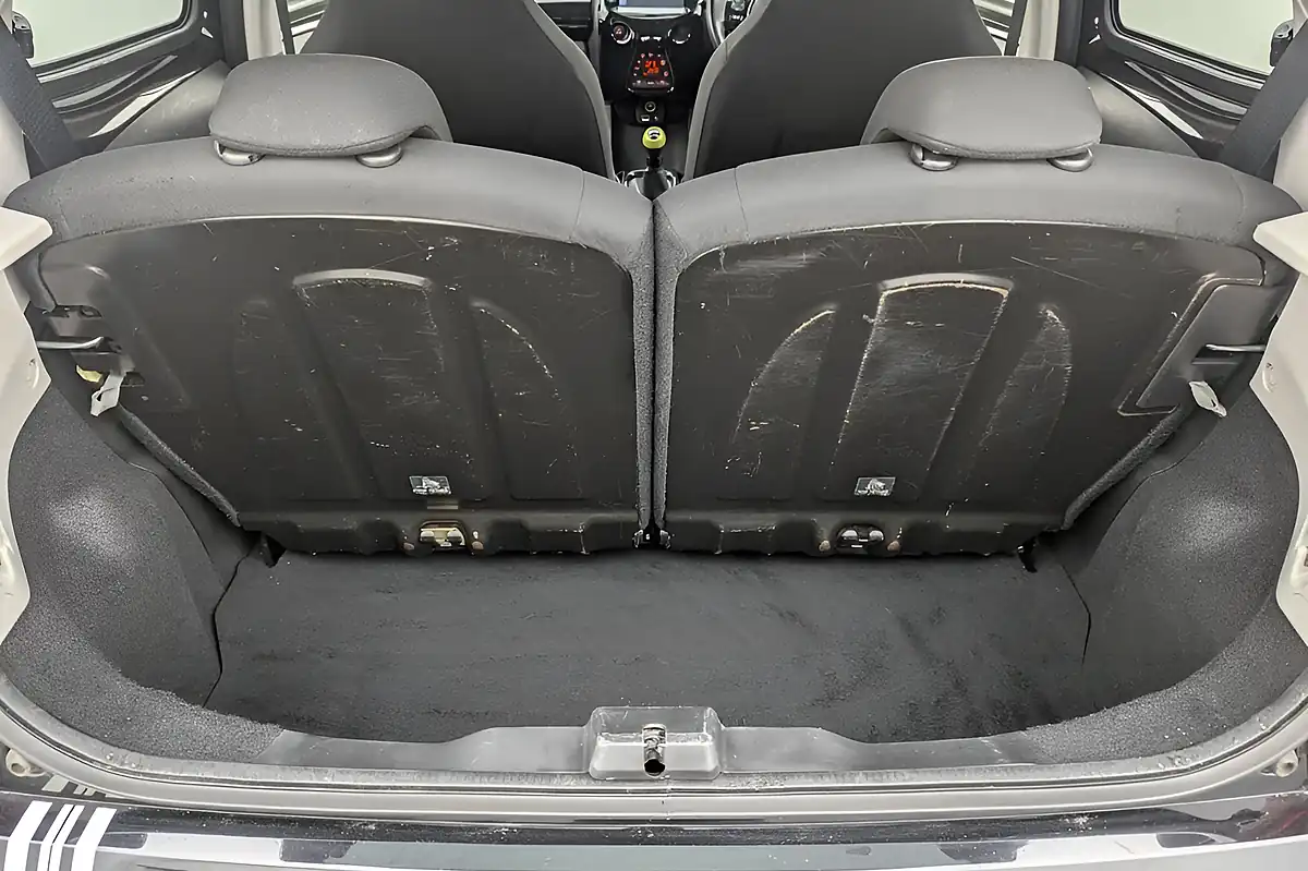 Used 2020 Peugeot 108 Collection Black - Interior and Exterior details 17