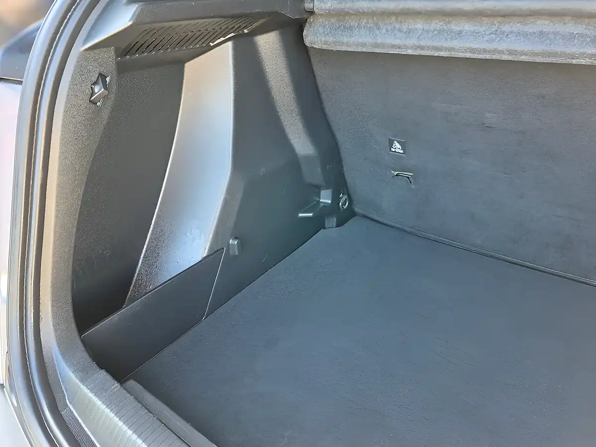 Used 2020 Peugeot 2008 Active Grey - Interior and Exterior details 11