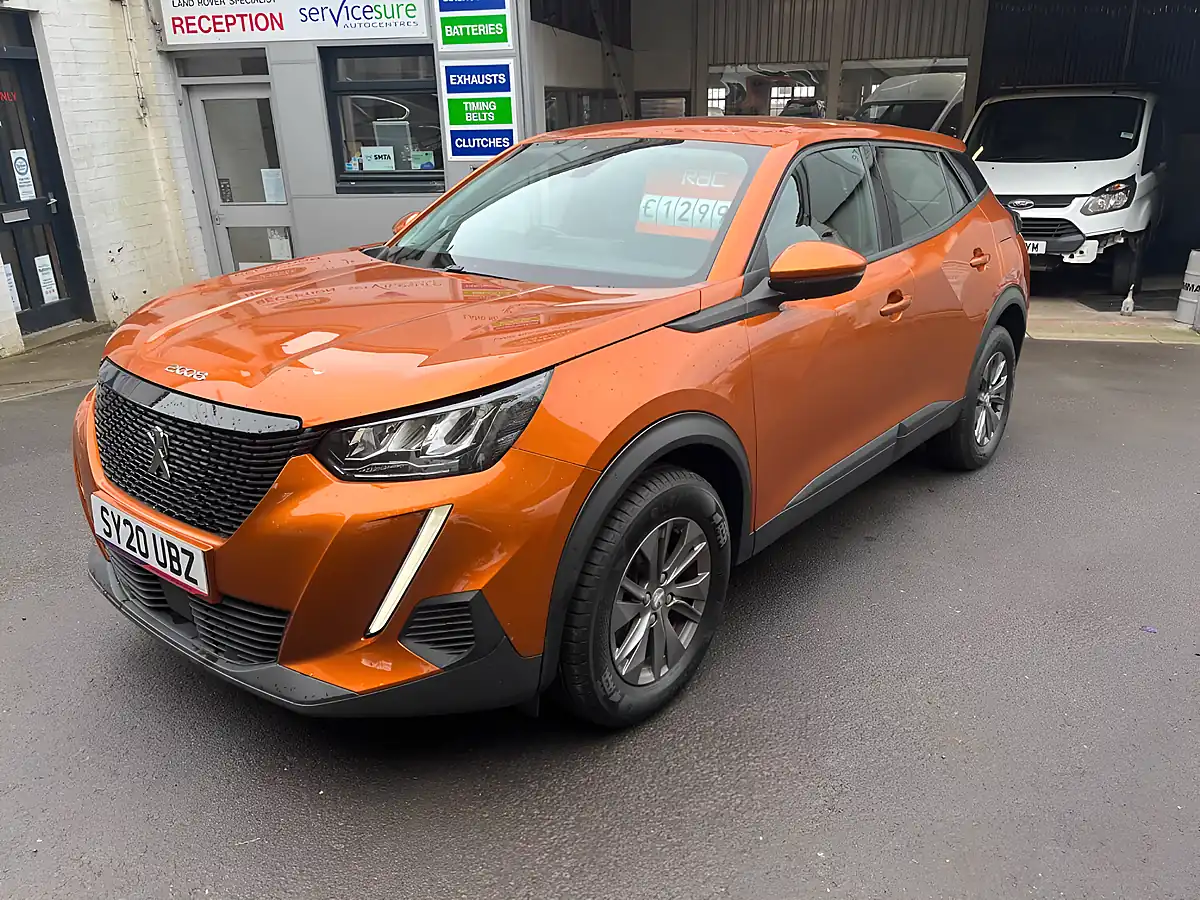 Used 2020 Peugeot 2008 Active Orange - Interior and Exterior details 4
