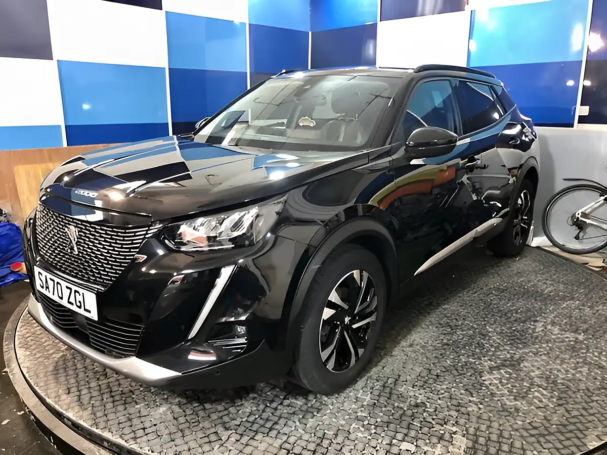 Used 2020 Peugeot 2008 Allure Black - Front View