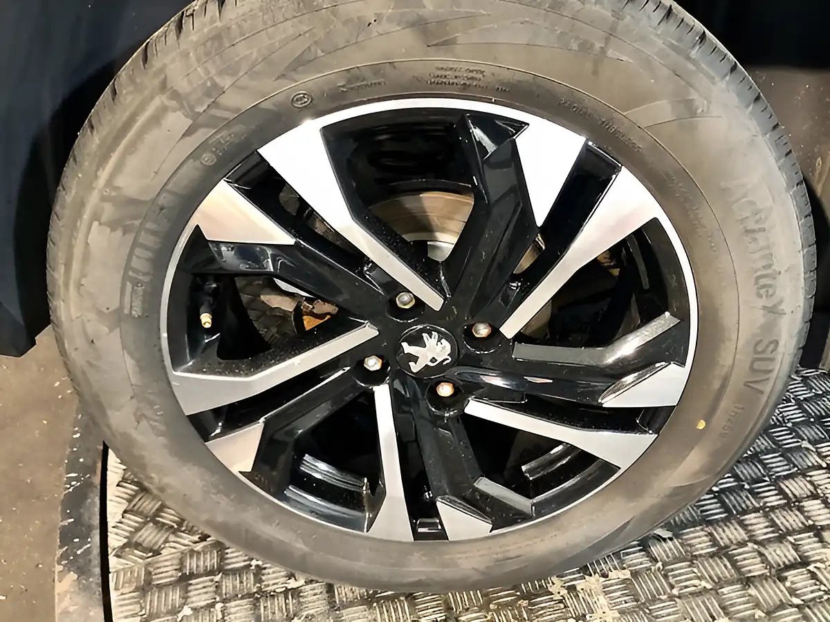 Used 2020 Peugeot 2008 Allure Black - Interior and Exterior details 18