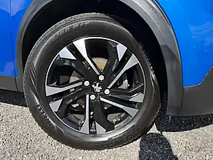 Used 2020 Peugeot 2008 Allure Blue - Interior and Exterior details 3