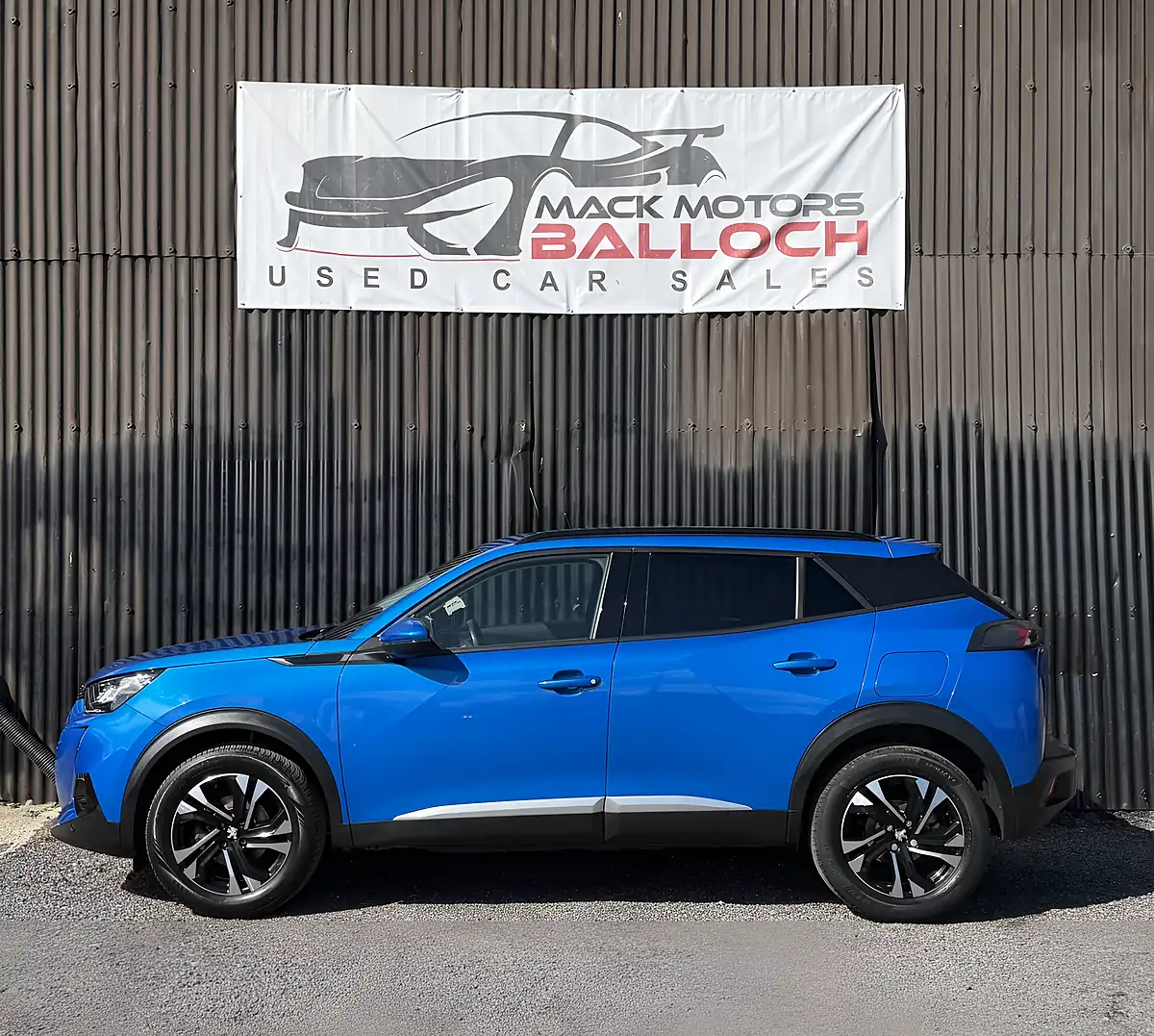 Used 2020 Peugeot 2008 Allure Blue - Interior and Exterior details 8