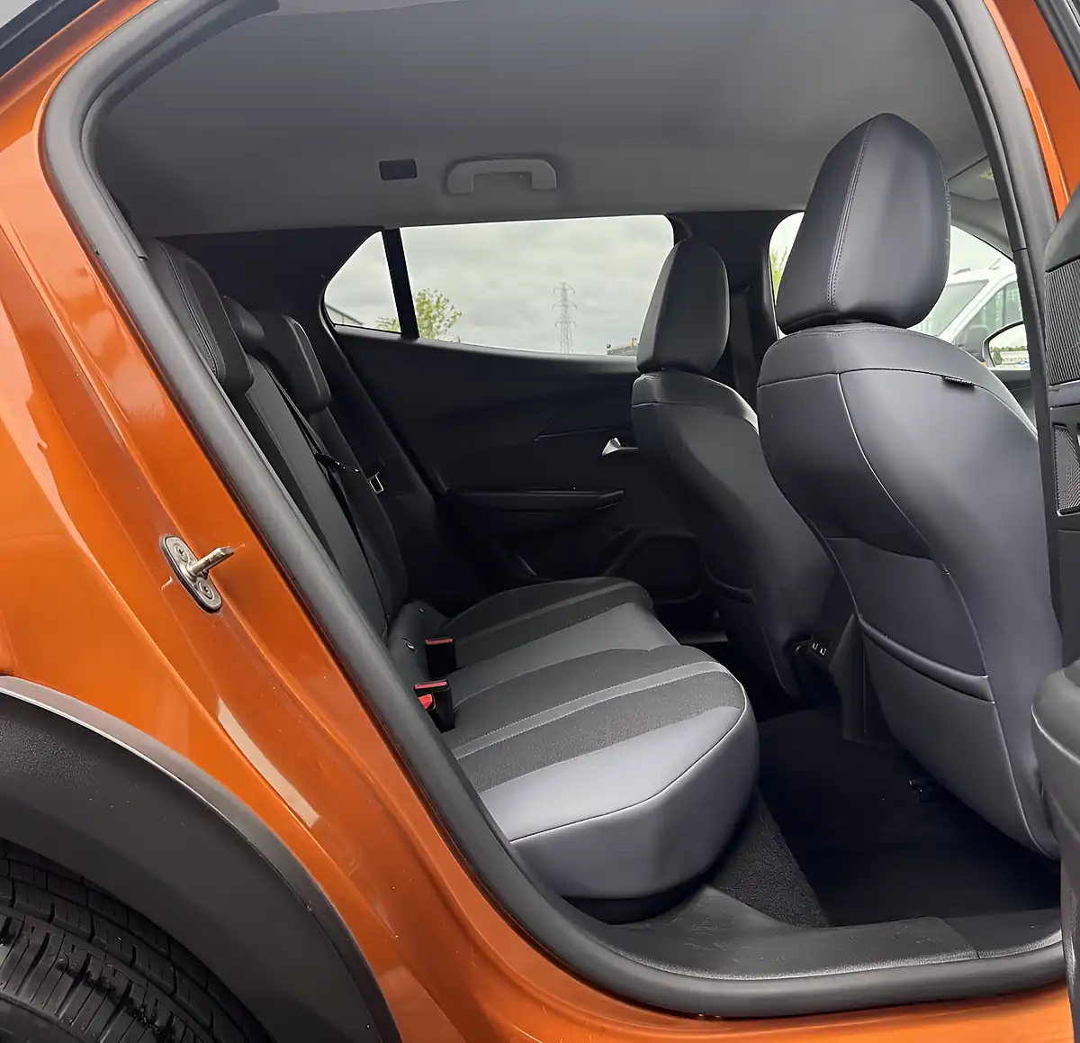 Used 2020 Peugeot 2008 Allure Orange - Interior and Exterior details 13