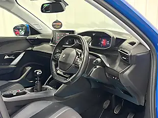 Used 2020 Peugeot 2008 Allure Vertigo Blue - Interior and Exterior details 10