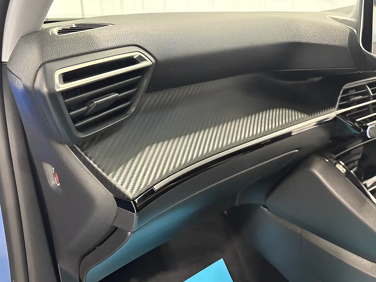 Used 2020 Peugeot 2008 Allure Vertigo Blue - Interior and Exterior details 12