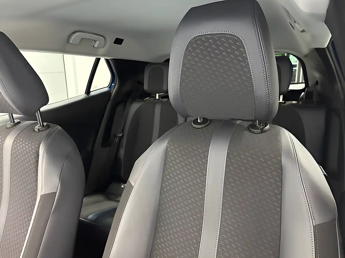 Used 2020 Peugeot 2008 Allure Vertigo Blue - Interior and Exterior details 13