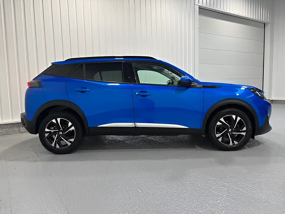 Used 2020 Peugeot 2008 Allure Vertigo Blue - Interior and Exterior details 4