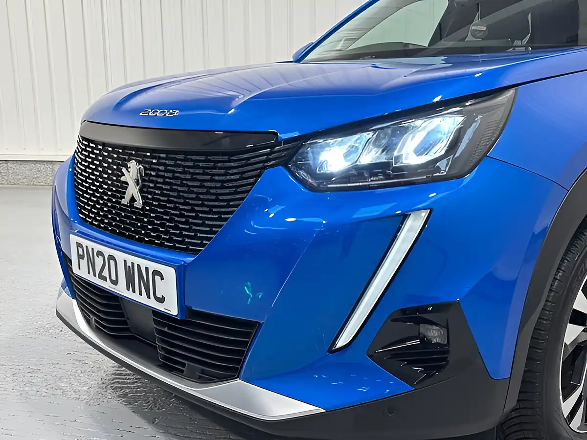 Used 2020 Peugeot 2008 Allure Vertigo Blue - Interior and Exterior details 8