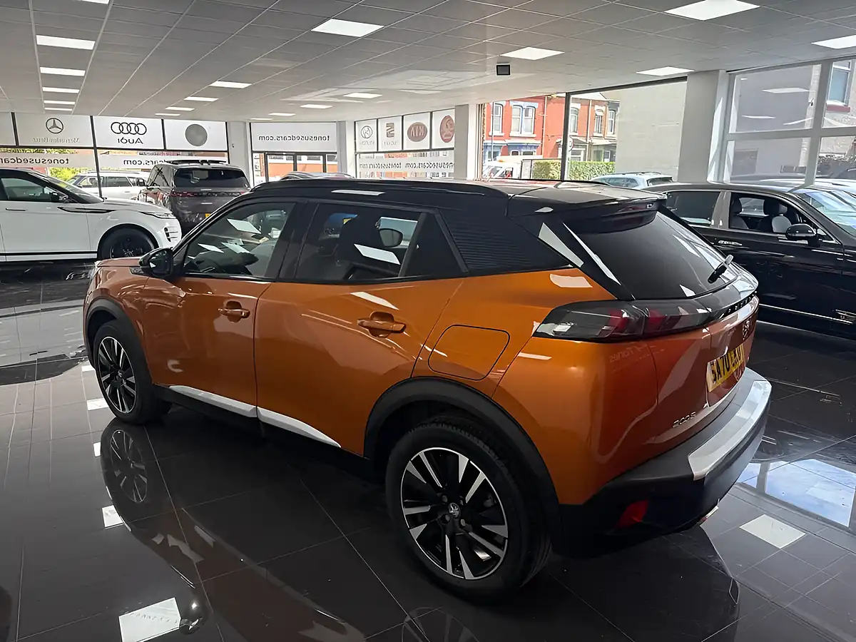 Used 2020 Peugeot 2008 GT Line Orange - Interior and Exterior details 10