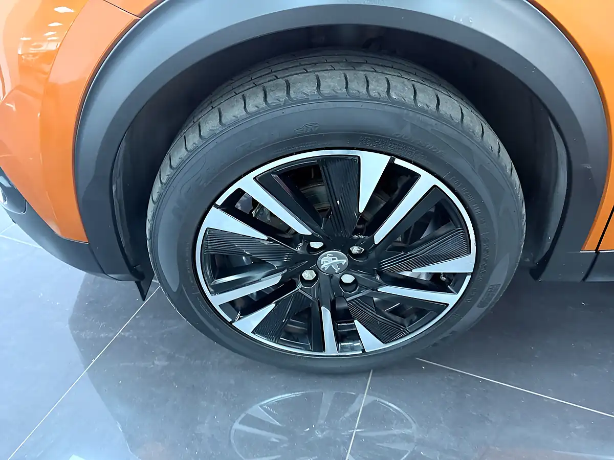 Used 2020 Peugeot 2008 GT Line Orange - Interior and Exterior details 13