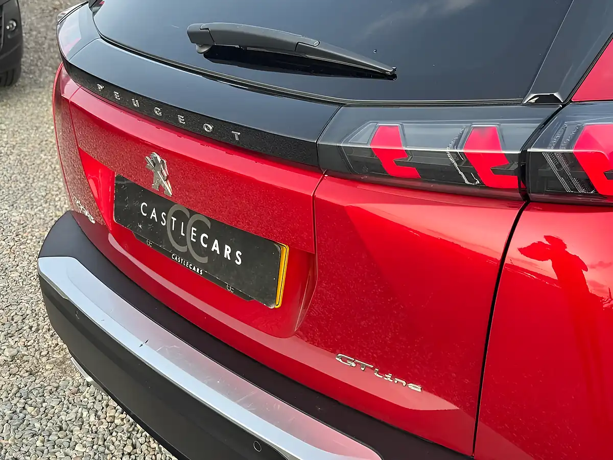 Used 2020 Peugeot 2008 GT Line Red - Interior and Exterior details 8