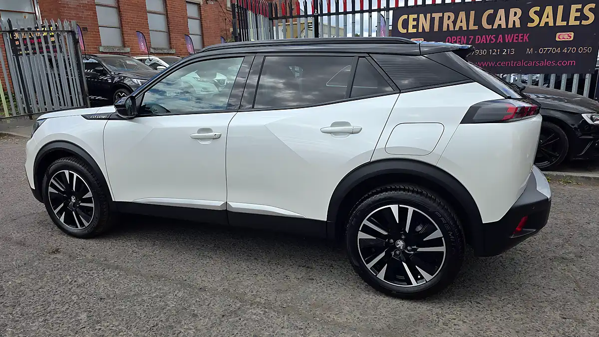 Used 2020 Peugeot 2008 GT Line White - Interior and Exterior details 10