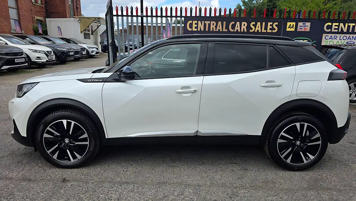 Used 2020 Peugeot 2008 GT Line White - Interior and Exterior details 11