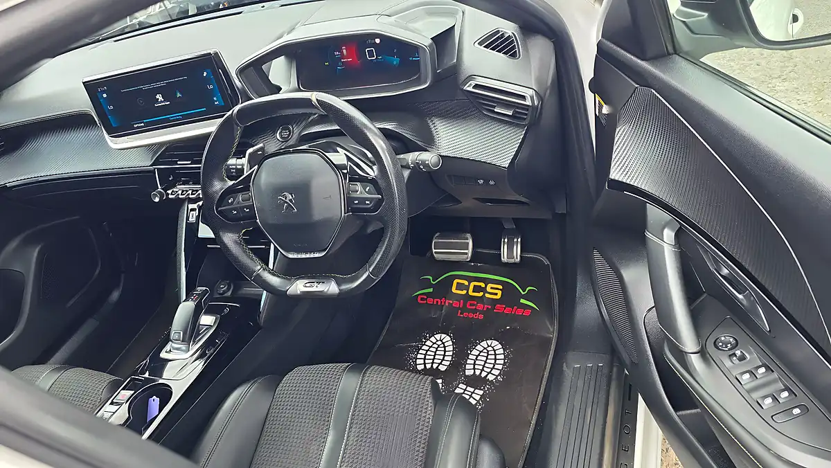 Used 2020 Peugeot 2008 GT Line White - Interior and Exterior details 12
