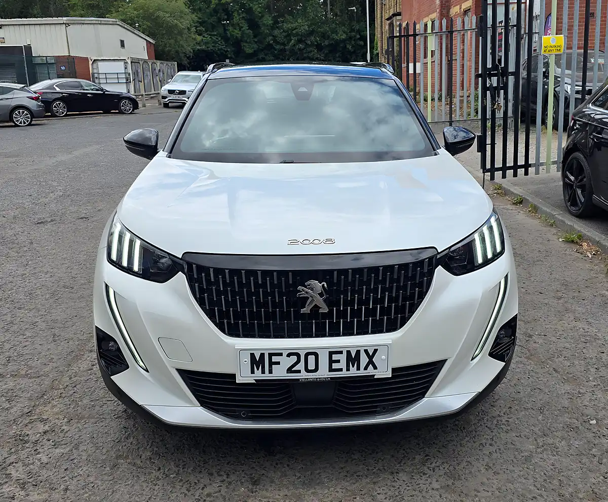 Used 2020 Peugeot 2008 GT Line White - Interior and Exterior details 3