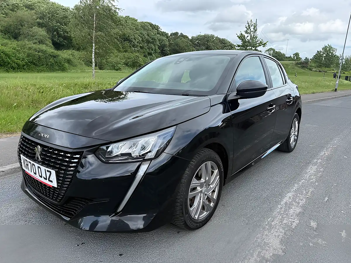 Used 2020 Peugeot 208 Active Black - Interior and Exterior details 5