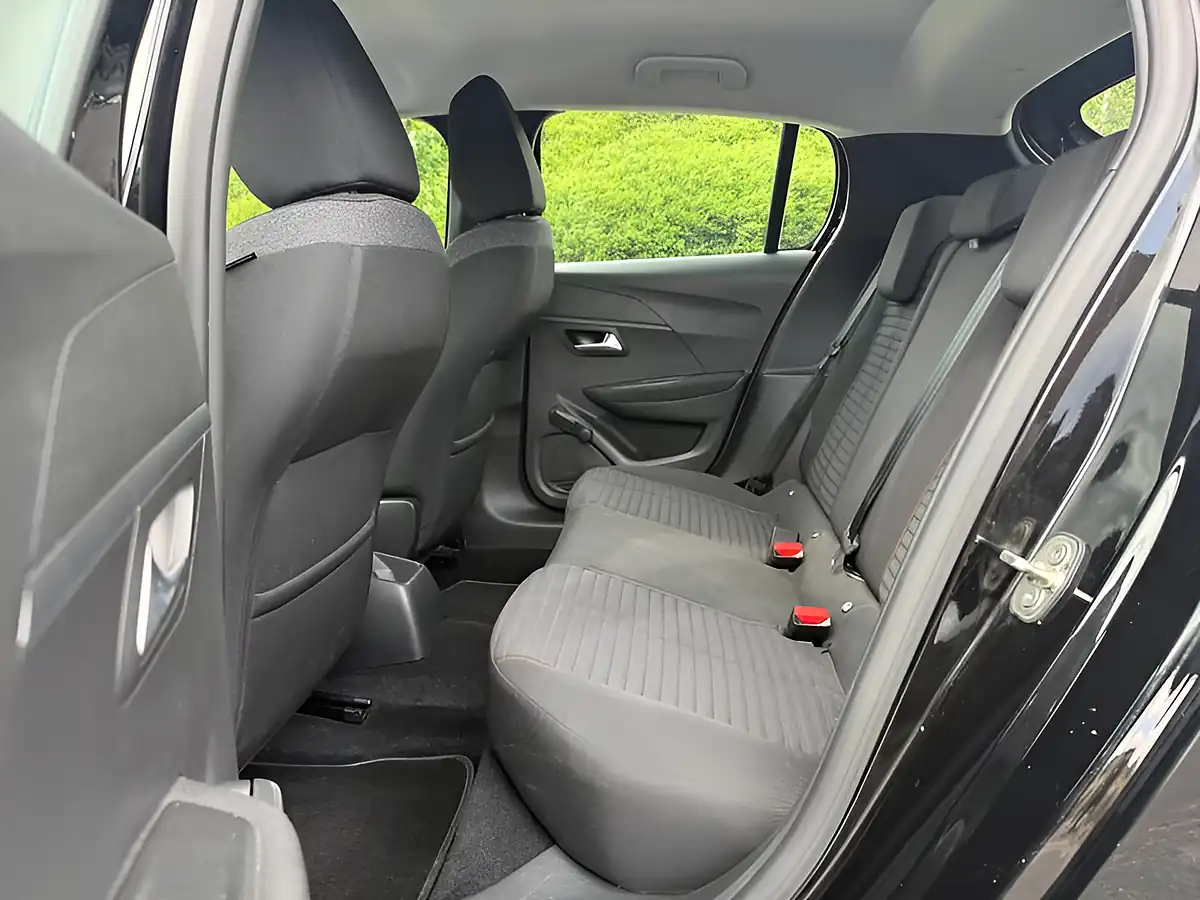Used 2020 Peugeot 208 Active Black - Interior and Exterior details 7