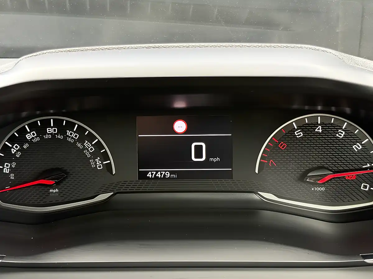 Used 2020 Peugeot 208 Active Grey - Interior and Exterior details 16