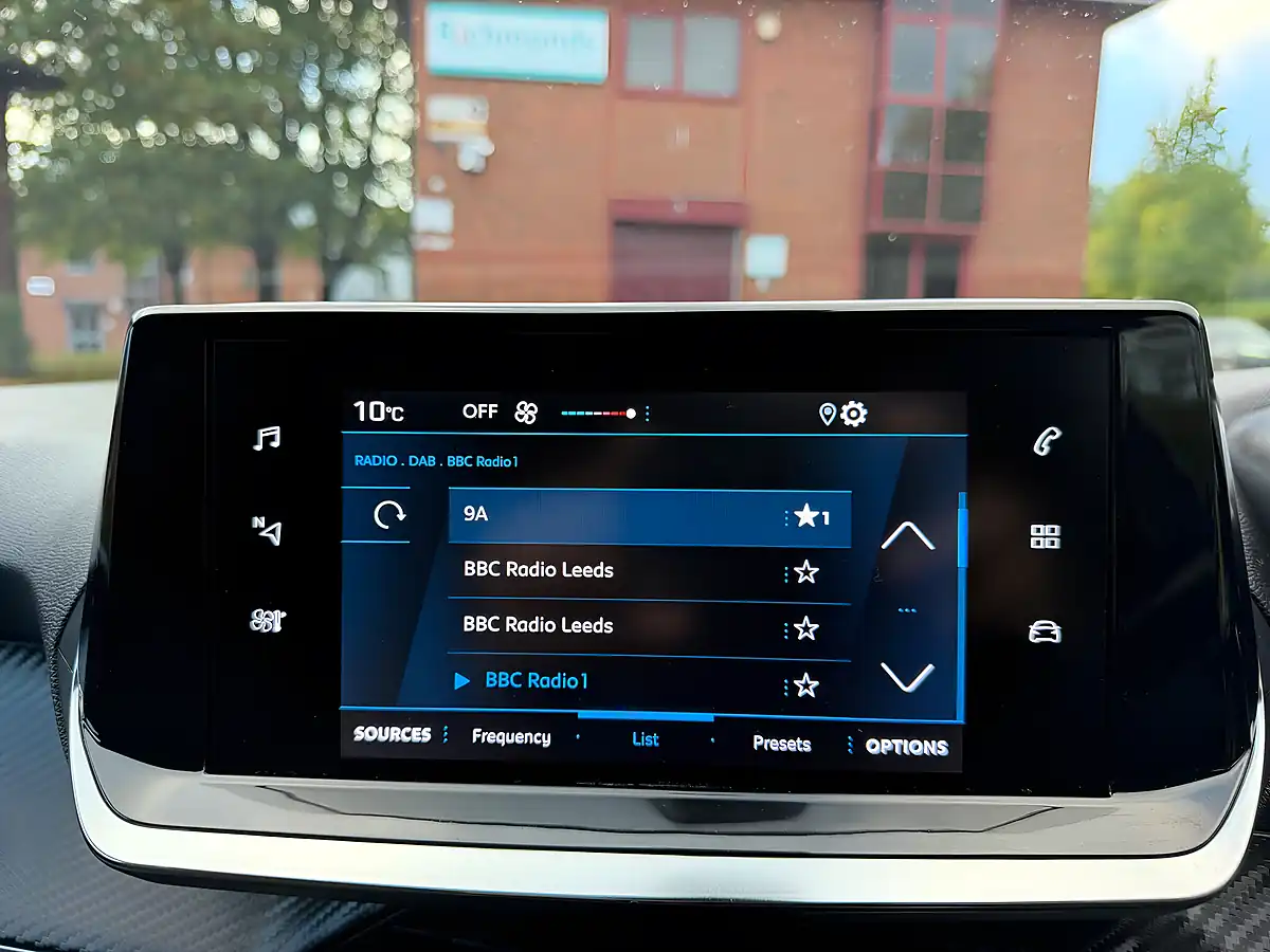 Used 2020 Peugeot 208 Active Grey - Interior and Exterior details 18