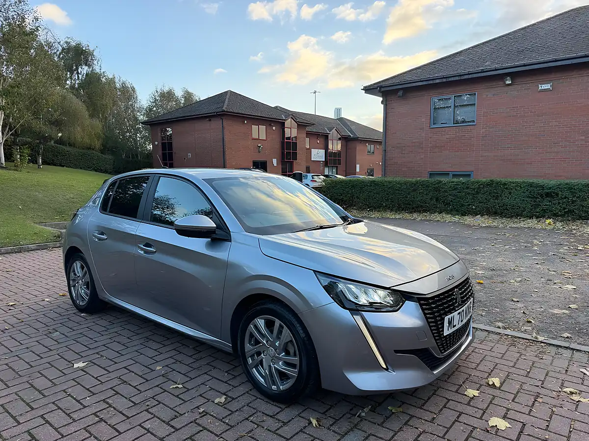 Used 2020 Peugeot 208 Active Grey - Interior and Exterior details 2