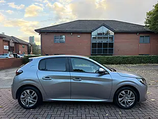 Used 2020 Peugeot 208 Active Grey - Interior and Exterior details 5
