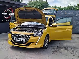 Used 2020 Peugeot 208 Active Yellow - Interior and Exterior details 10