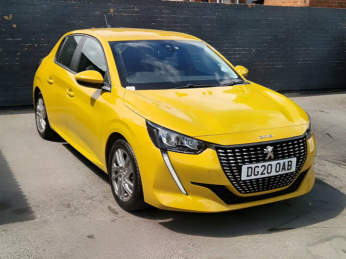 Used 2020 Peugeot 208 Active Yellow - Interior and Exterior details 3